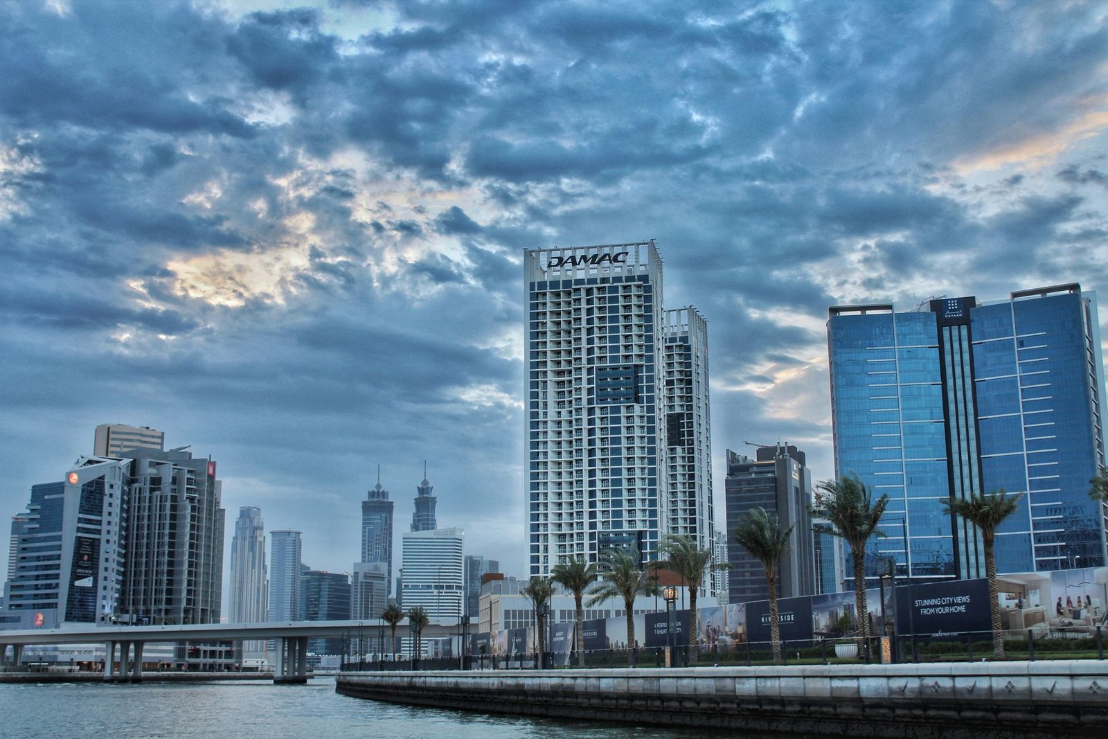 Comprar Propriedade em Dubai: Guia Passo a Passo para Investidores